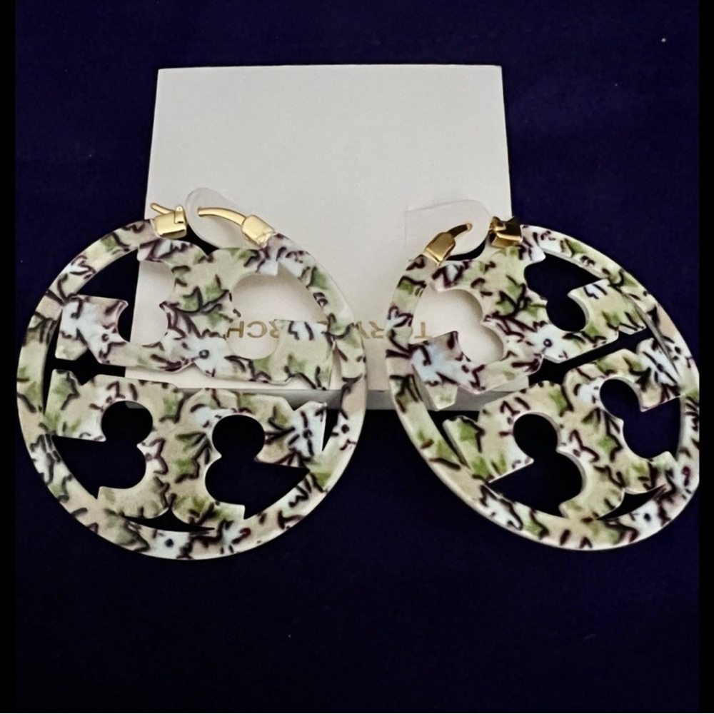 🔥🔥🔥 Authentic Designer Earrings At Awesome Prices To Buy Now & Save Price Firm - Picture 7 of 12